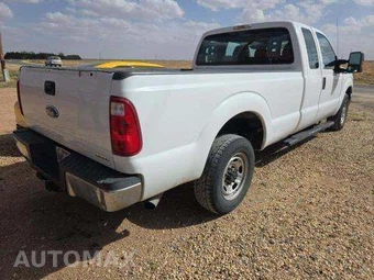 2015 Ford Super Duty F-250 XL Extended Cab Long Bed w/Rear Doors - miniatura 3