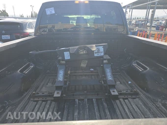 2015 Ford Super Duty F-250 XLT Crew Cab Medium Bed - miniatura 16
