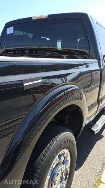 2015 Ford Super Duty F-250 XLT Crew Cab Medium Bed - miniatura 23