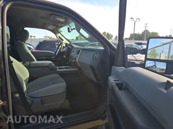 2015 Ford Super Duty F-250 XLT Crew Cab Medium Bed - miniatura 8