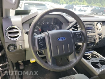 2015 Ford Super Duty F-250 XLT Crew Cab Medium Bed – miniatura 10