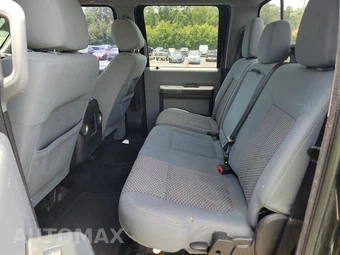 2015 Ford Super Duty F-250 XLT Crew Cab Medium Bed – miniatura 13