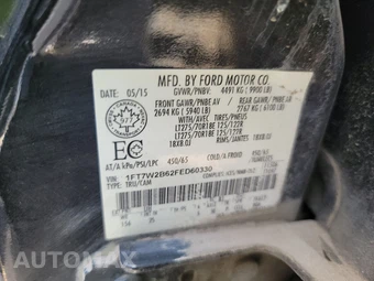 2015 Ford Super Duty F-250 XLT Crew Cab Medium Bed – miniatura 15