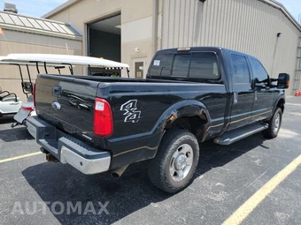 2015 Ford Super Duty F-250 XLT Crew Cab Medium Bed – miniatura 4