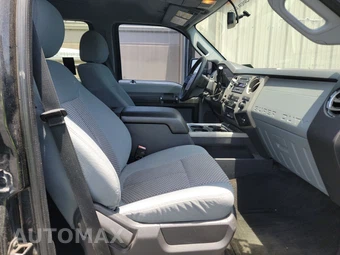2015 Ford Super Duty F-250 XLT Crew Cab Medium Bed – miniatura 8
