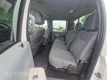 2015 Ford Super Duty F-250 XLT Crew Cab Medium Bed - miniatura 13