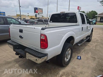 2015 Ford Super Duty F-250 XLT Crew Cab Medium Bed - miniatura 3