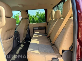 2015 Ford Super Duty F-250 XLT Crew Cab Medium Bed - miniatura 13