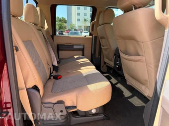 2015 Ford Super Duty F-250 XLT Crew Cab Medium Bed - miniatura 14