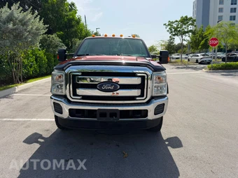 2015 Ford Super Duty F-250 XLT Crew Cab Medium Bed - miniatura 3