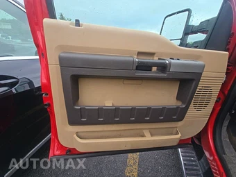 2015 Ford Super Duty F-250 XLT Crew Cab Medium Bed - miniatura 14