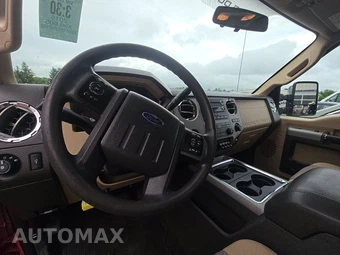 2015 Ford Super Duty F-250 XLT Crew Cab Medium Bed - miniatura 16
