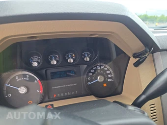 2015 Ford Super Duty F-250 XLT Crew Cab Medium Bed - miniatura 17