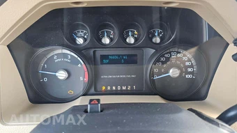 2015 Ford Super Duty F-250 XLT Crew Cab Medium Bed - miniatura 29