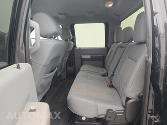 2015 Ford Super Duty F-250 XLT Crew Cab Medium Bed - miniatura 13