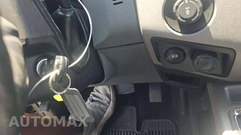 2015 Ford Super Duty F-250 XLT Crew Cab Medium Bed - miniatura 26