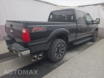 2015 Ford Super Duty F-250 XLT Crew Cab Medium Bed - miniatura 4