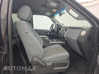 2015 Ford Super Duty F-250 XLT Crew Cab Medium Bed - miniatura 8