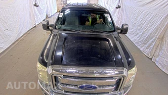2015 Ford Super Duty F-250 XLT Crew Cab Medium Bed - miniatura 2