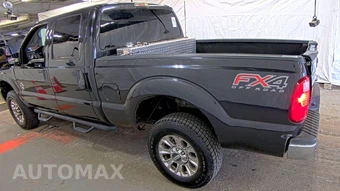 2015 Ford Super Duty F-250 XLT Crew Cab Medium Bed - miniatura 6