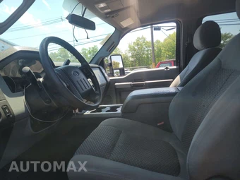 2015 Ford Super Duty F-250 XLT Crew Cab Medium Bed - miniatura 7