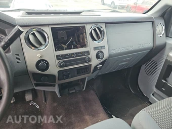 2015 Ford Super Duty F-250 XLT Crew Cab Short Bed - miniatura 11