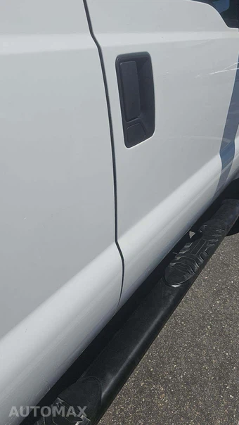 2015 Ford Super Duty F-250 XLT Crew Cab Short Bed - miniatura 23