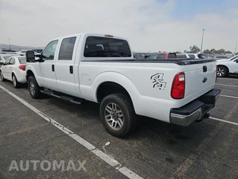 2015 Ford Super Duty F-250 XLT Crew Cab Short Bed - miniatura 6