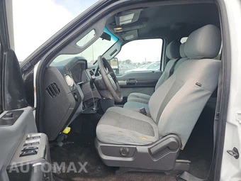2015 Ford Super Duty F-250 XLT Crew Cab Short Bed - miniatura 7