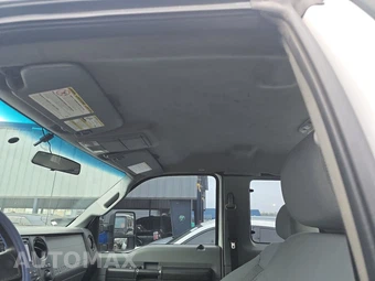 2015 Ford Super Duty F-350 Cab Chassis XL Extended Cab w/Rear Doors DRW - miniatura 14