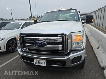 2015 Ford Super Duty F-350 Cab Chassis XL Extended Cab w/Rear Doors DRW - miniatura 2