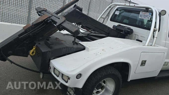 2015 Ford Super Duty F-350 Cab Chassis XL Extended Cab w/Rear Doors DRW - miniatura 26