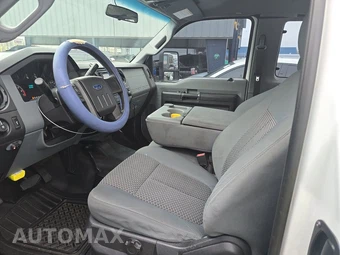 2015 Ford Super Duty F-350 Cab Chassis XL Extended Cab w/Rear Doors DRW - miniatura 7