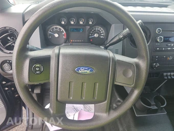 2015 Ford Super Duty F-350 Cab Chassis XL Regular Cab - miniatura 10