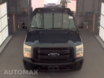 2015 Ford Super Duty F-350 Cab Chassis XL Regular Cab - miniatura 2