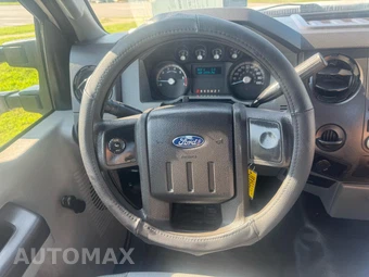 2015 Ford Super Duty F-350 Cab Chassis XL Regular Cab DRW - miniatura 23