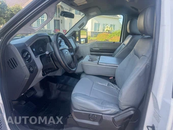 2015 Ford Super Duty F-350 Cab Chassis XL Regular Cab DRW - miniatura 32