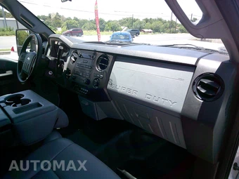 2015 Ford Super Duty F-350 Cab Chassis XL Regular Cab DRW - miniatura 11