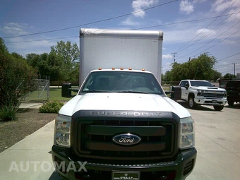 2015 Ford Super Duty F-350 Cab Chassis XL Regular Cab DRW - miniatura 17
