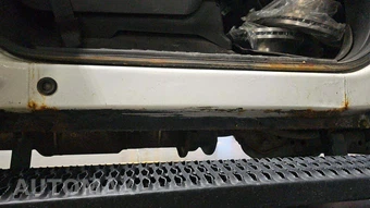 2015 Ford Super Duty F-350 Cab Chassis XL Regular Cab DRW - miniatura 21