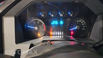 2015 Ford Super Duty F-350 Cab Chassis XL Regular Cab DRW - miniatura 23