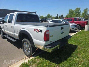 2015 Ford Super Duty F-350 King Ranch Crew Cab Medium Bed - miniatura 2