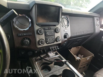 2015 Ford Super Duty F-350 Lariat Crew Cab Long Bed - miniatura 11
