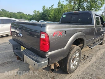 2015 Ford Super Duty F-350 Lariat Crew Cab Long Bed - miniatura 4