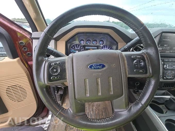 2015 Ford Super Duty F-350 Lariat Crew Cab Long Bed DRW - miniatura 10