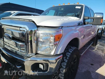 2015 Ford Super Duty F-350 Lariat Crew Cab Medium Bed