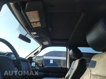 2015 Ford Super Duty F-350 Lariat Crew Cab Medium Bed - miniatura 17