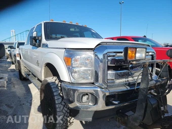 2015 Ford Super Duty F-350 Lariat Crew Cab Medium Bed - miniatura 3
