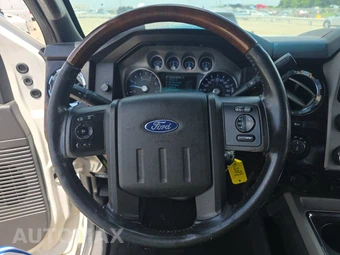 2015 Ford Super Duty F-350 Platinum Crew Cab Long Bed - miniatura 16