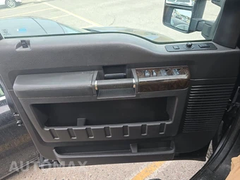2015 Ford Super Duty F-350 Platinum Crew Cab Medium Bed - miniatura 9